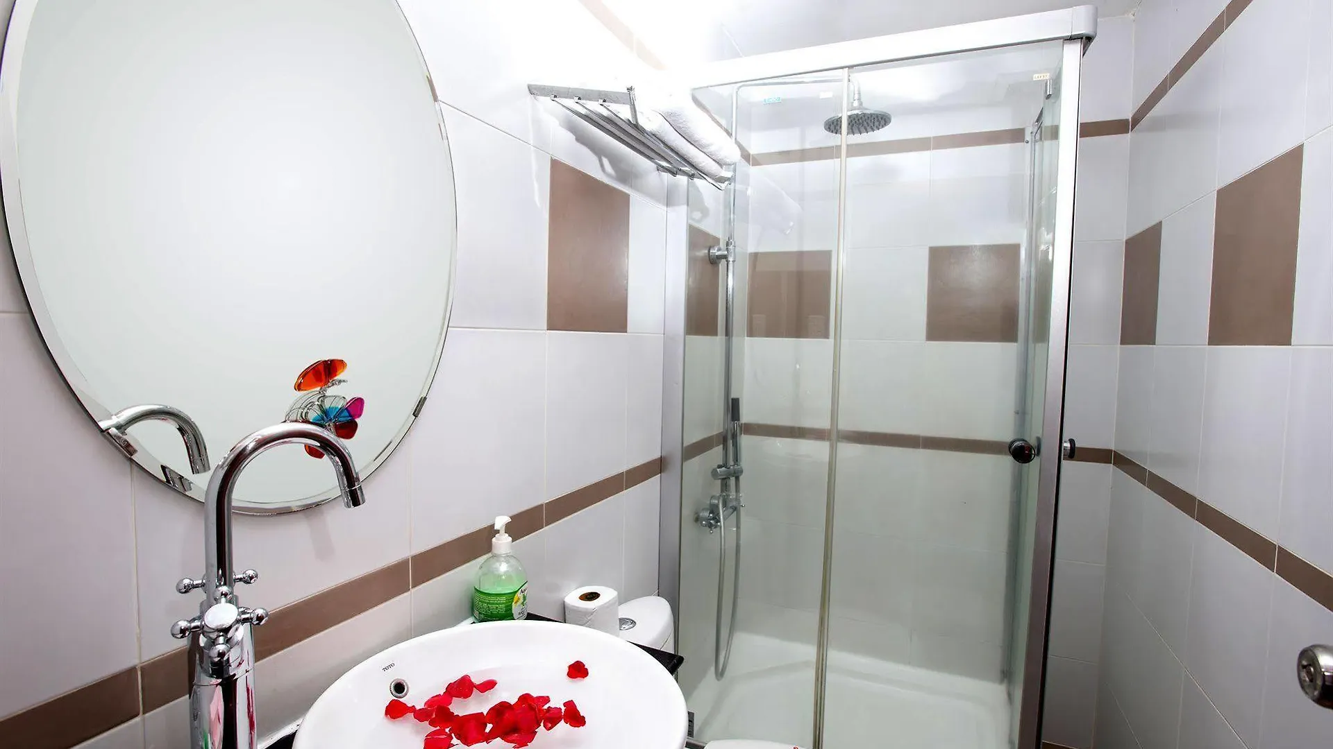 Hong Hac Hotel Ho-Chi-Minh-Stadt 2*,